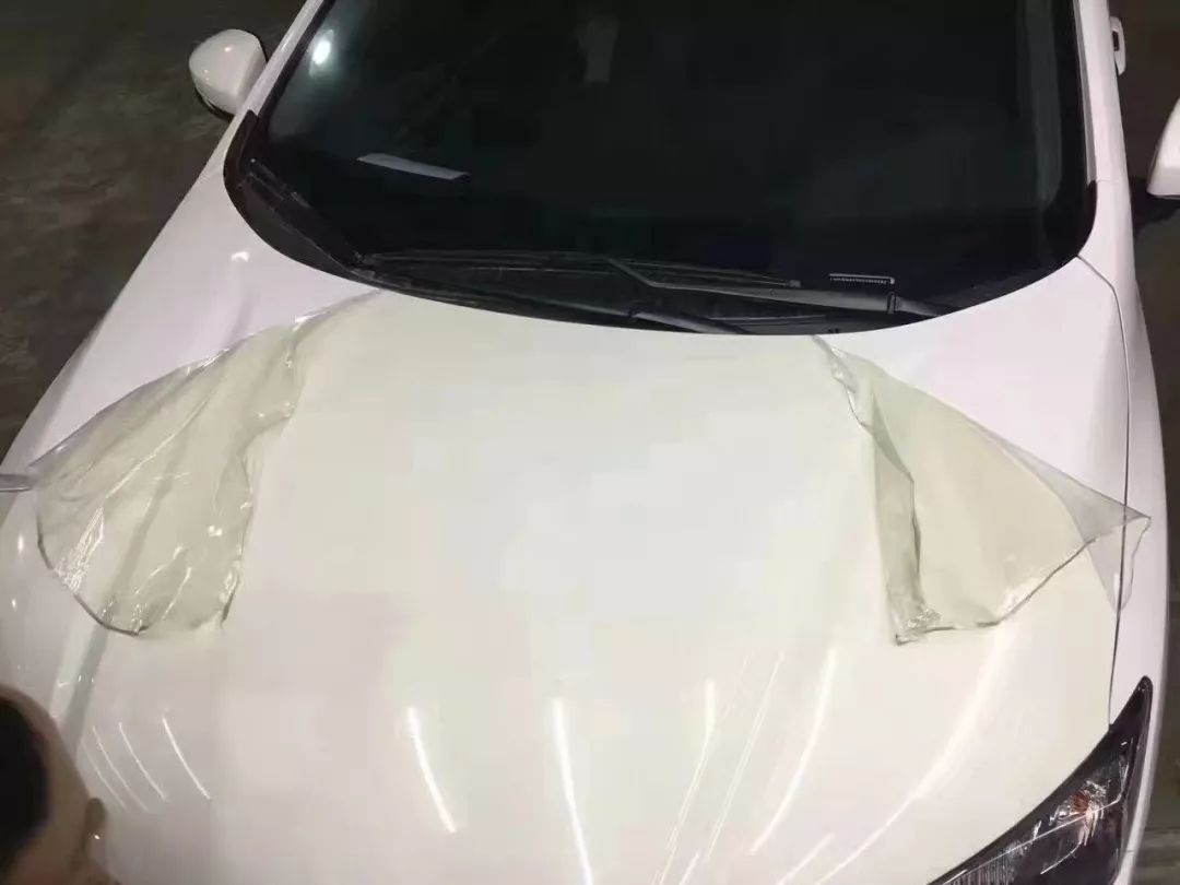 隐形车衣变黄的原因